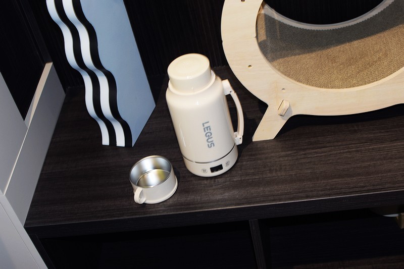 多功能一体满足各种需求 LEGUS便携式旅行电热杯