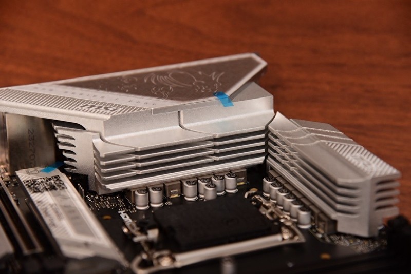 插槽不换！14代接着用？微星B760M EDGE TI WIFI带你超频！