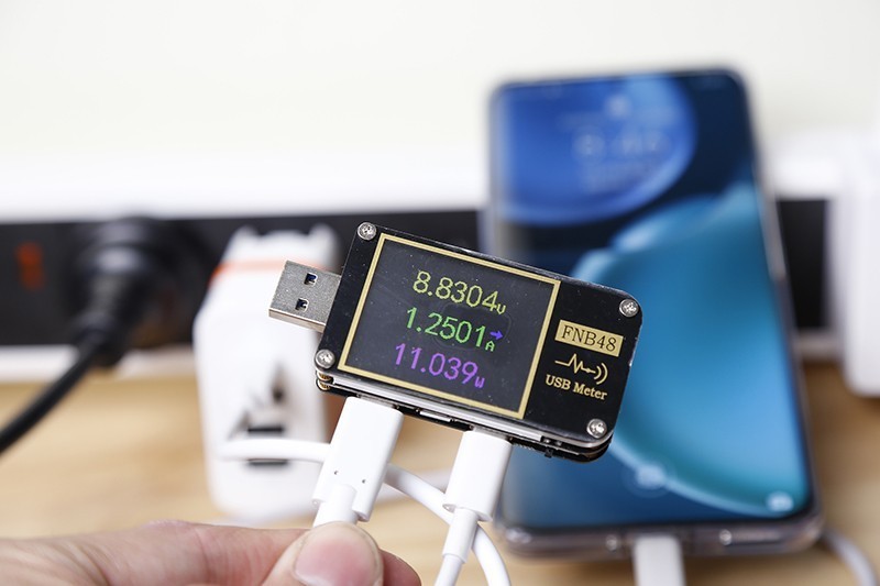 小巧多用的Cyberize玲珑坞 让你秒变办公多面手