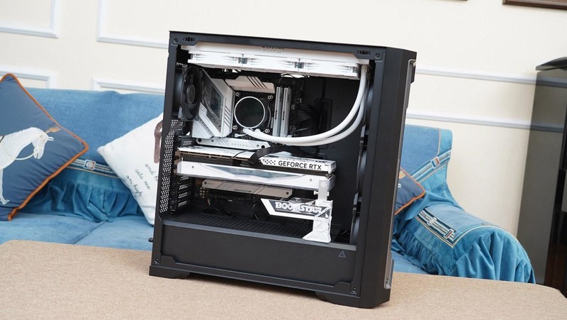 散热好又能装的全塔机箱，安钛克 Performance1初星体验分享