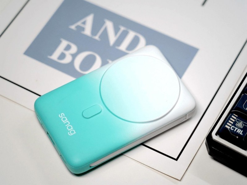 能吸能充多设备输出，塞那K60磁吸充电宝火了？