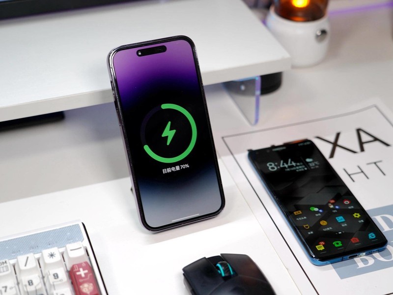 能吸能充多设备输出，塞那K60磁吸充电宝火了？