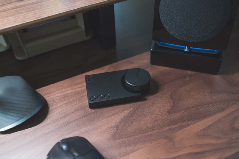 谁说只能4英寸起步？真正一步到位的桌面有源新宠：黑烬EL3P音箱