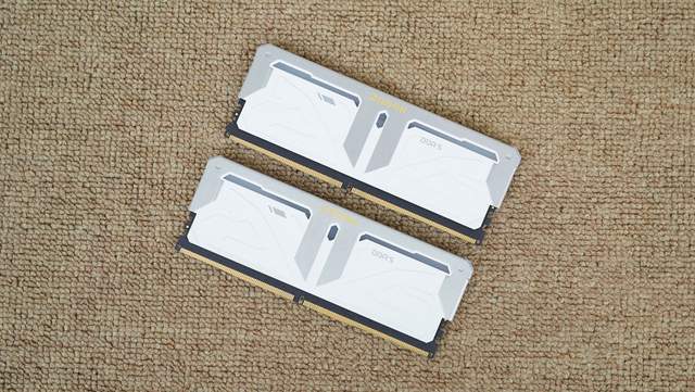 高频内存的威力有多大？ZADAK SPARK RGB DDR5 7200实测告诉你