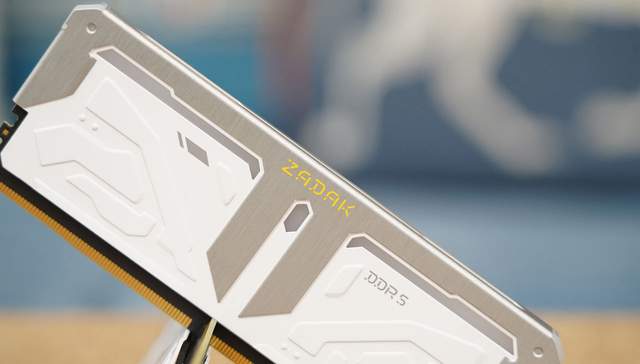 高频内存的威力有多大？ZADAK SPARK RGB DDR5 7200实测告诉你