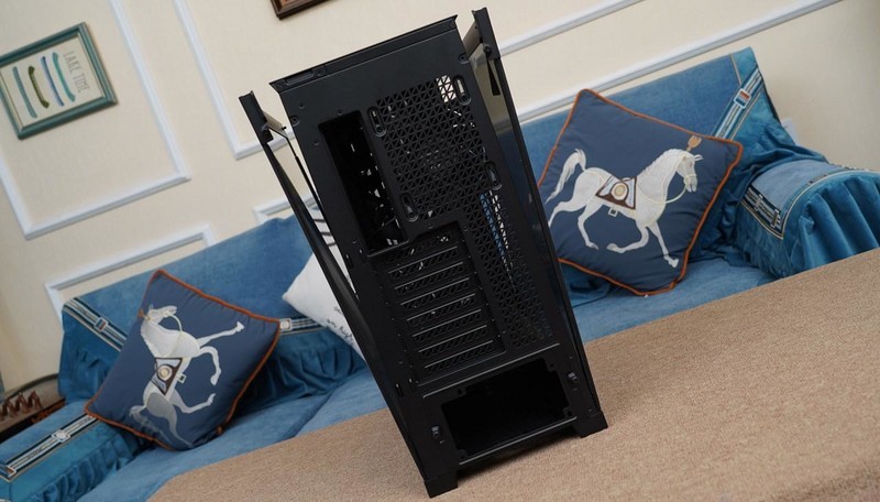 散热好又能装的全塔机箱，安钛克 Performance1初星体验分享