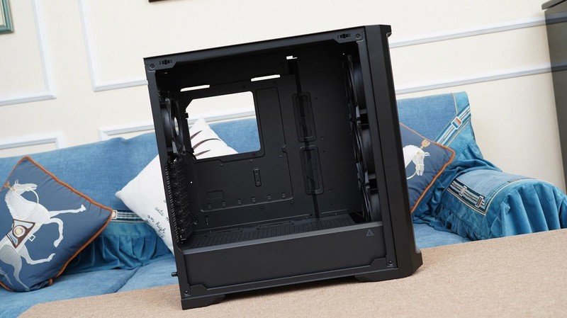 散热好又能装的全塔机箱，安钛克 Performance1初星体验分享