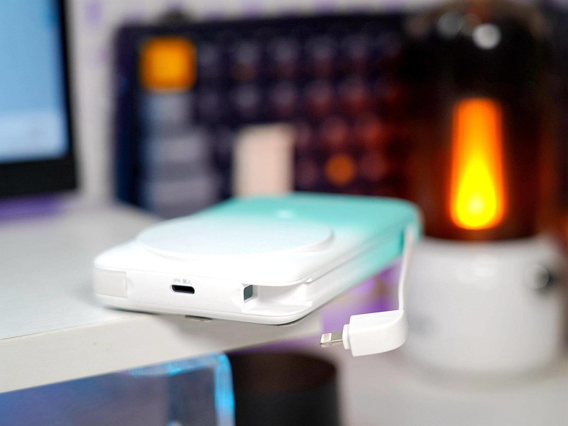 能吸能充多设备输出，塞那K60磁吸充电宝火了？