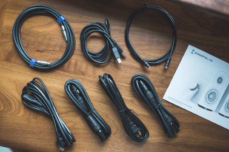 谁说只能4英寸起步？真正一步到位的桌面有源新宠：黑烬EL3P音箱