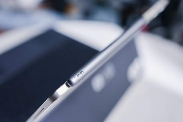 荣耀MagicPad13全面体验，科技与美学的完美融合