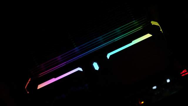 高频内存的威力有多大？ZADAK SPARK RGB DDR5 7200实测告诉你