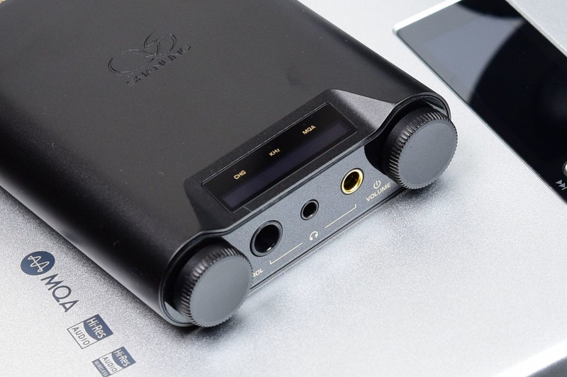 是播放器也是便携耳放更是小台机，上市两年仅降800的山灵H7上手