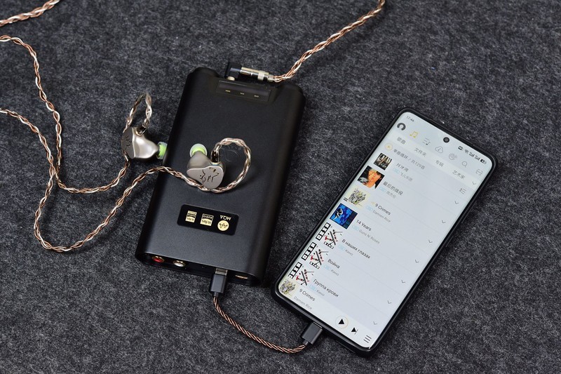 是播放器也是便携耳放更是小台机，上市两年仅降800的山灵H7上手