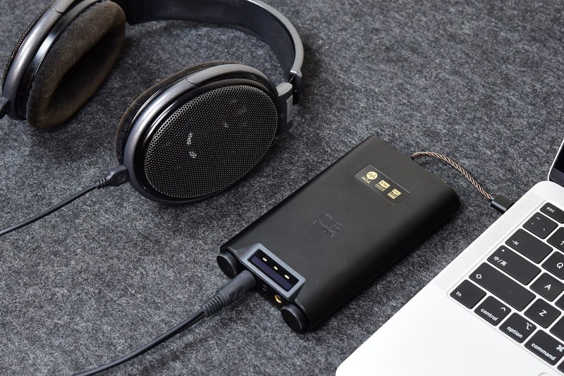 是播放器也是便携耳放更是小台机，上市两年仅降800的山灵H7上手