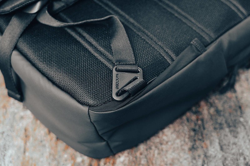 INCASE City背包怎么样？2个月使用体验，完美Carry我的MacBook Pro