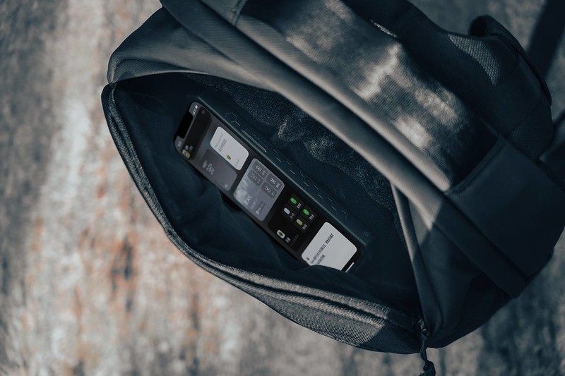 INCASE City背包怎么样？2个月使用体验，完美Carry我的MacBook Pro