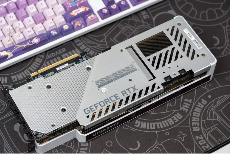 RTX4090开卖了，30系显卡还值得买吗？装个机告诉您答案