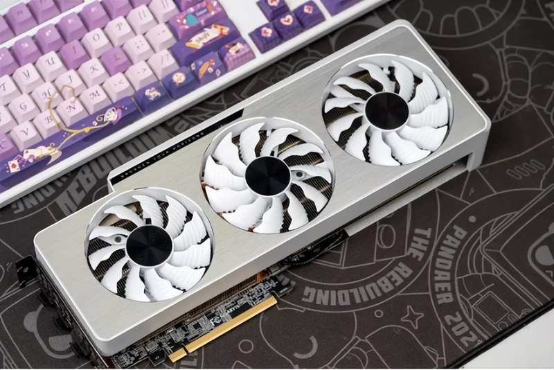 RTX4090开卖了，30系显卡还值得买吗？装个机告诉您答案