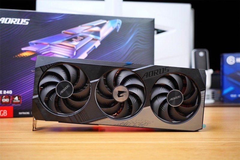 a卡战未来,技嘉rx 7900 xtx 24g小雕上市