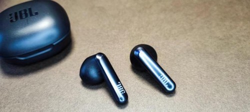 什么蓝牙耳机好用又不贵？2025年消费者公认好用的蓝牙耳机推荐！