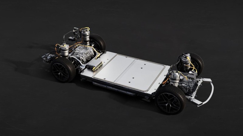 仰望U7震撼上市！62.8万起，新能源汽车进入“四电时代”