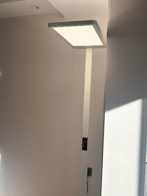 挑选卧室落地灯有什么讲究吗？最新卧室落地灯选购指南一次讲清楚