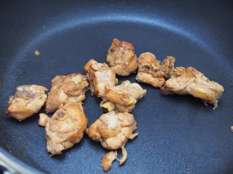 能炖煮还能炒的高颜值不粘锅——中科德马克白月光轻珐琅不粘锅