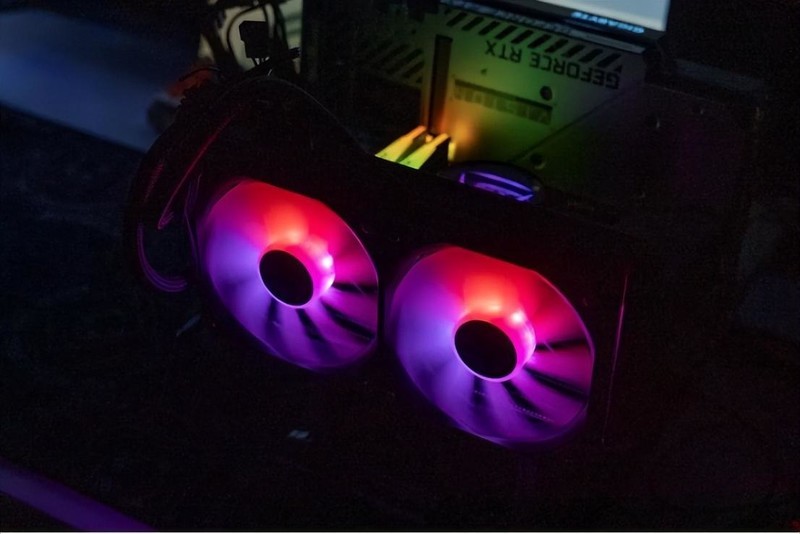 RTX4090开卖了，30系显卡还值得买吗？装个机告诉您答案