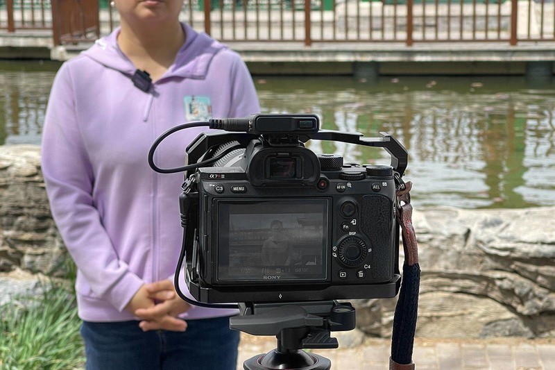 一拖一自带混响，智能双麦降噪，韧能T30无线麦克风评测