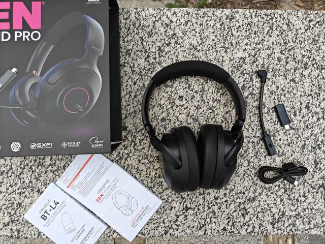 创新 ZEN HYBRID PRO SXFI 无线耳机：音质、舒适度与功能兼具