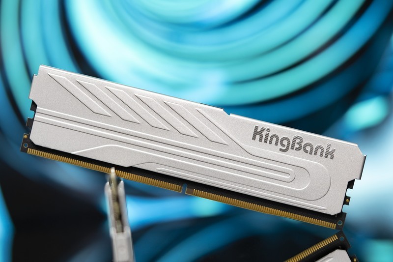 安全下车，超6800MHz ，799元32GB的金百达DDR5内存是什么水平？（超频参数可抄作业）