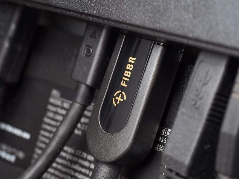 长距离DP2.1线材首选——FIBBR Real系列 DP 2.1 有源光纤线