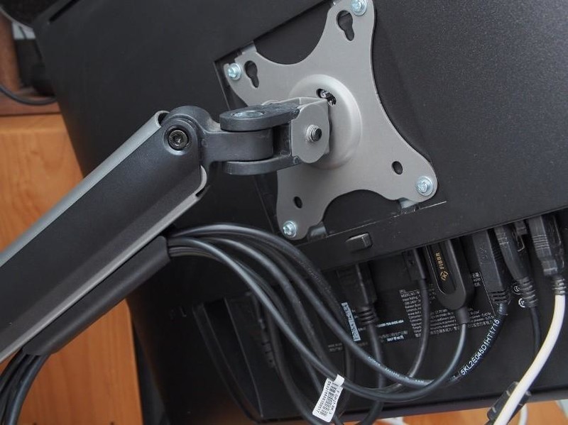 长距离DP2.1线材首选——FIBBR Real系列 DP 2.1 有源光纤线