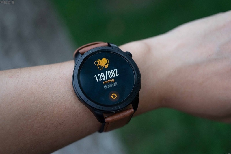 时尚易用的健康手表，时刻关注身体状况，dido E56S Max体验