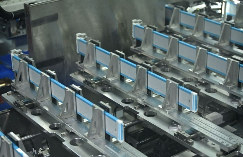 刀片电池凭什么那么火？比亚迪探营后我才明白，这真是遥遥领先