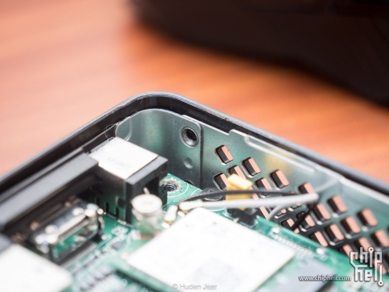 好像性能还不错？玩一玩intel NUC Atlas峡谷 赛扬N5015