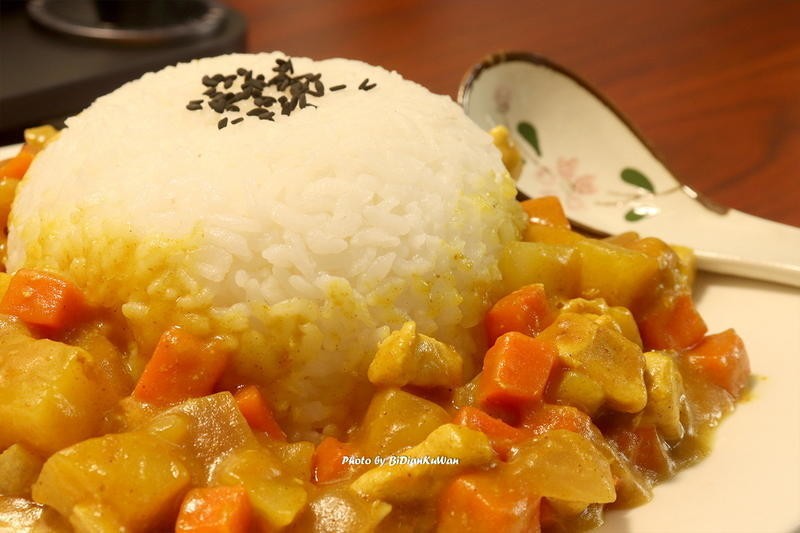 精温猛火，薄炉方锅：聊聊我的米家超薄电磁炉+知吾煮方形涮烤锅