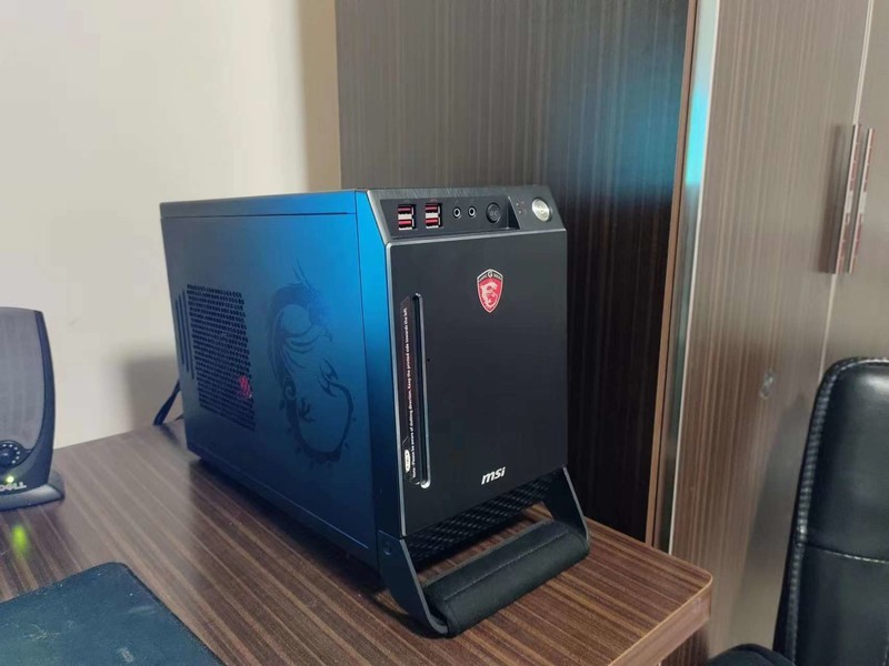 微星暗夜之刃机箱加12100