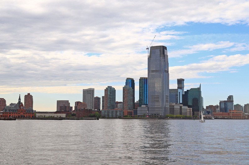 乘船游览美国纽约曼哈顿港(一）