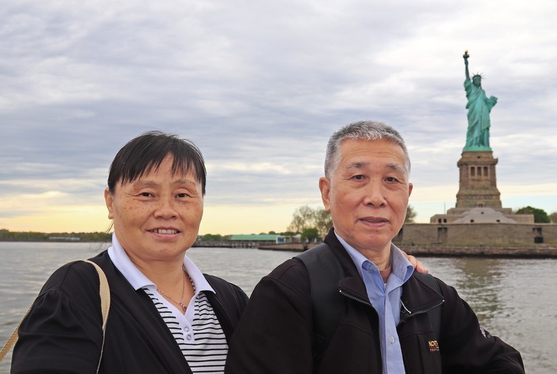 乘船游览美国纽约曼哈顿港(一）