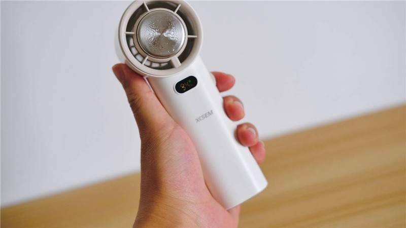 西圣超导体制冷风扇，可随身携带的小空调！