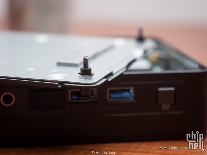 好像性能还不错？玩一玩intel NUC Atlas峡谷 赛扬N5015