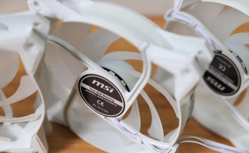 让“NON K”超频更加到位，360水冷成了必需品