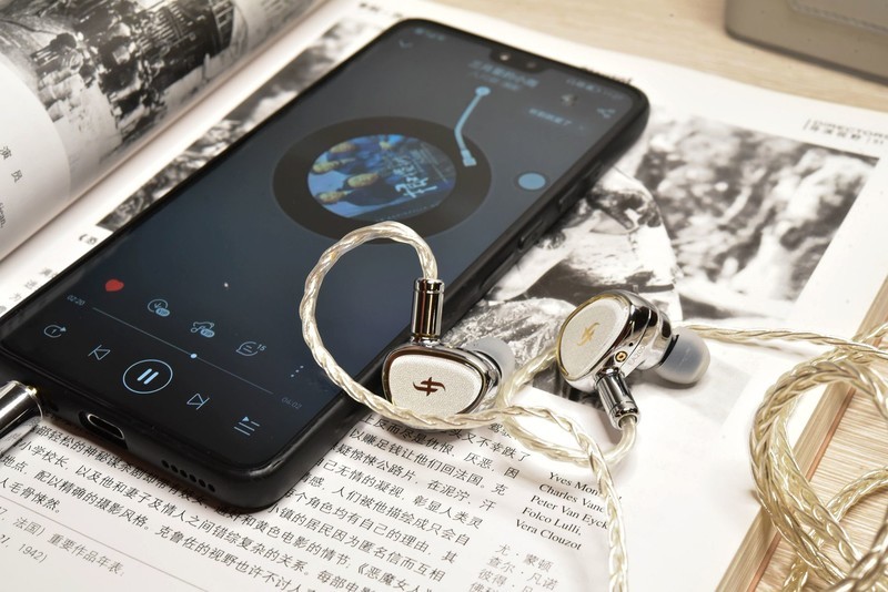 年度惊喜之作，它为国产动圈耳机正名！兴戈EA2000评测