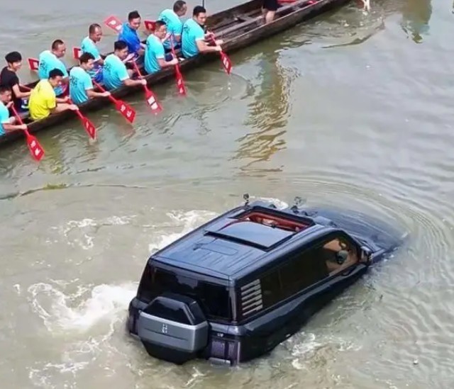 都说好才是真的好，仰望U8端午节与龙舟同框竞渡，展现硬实力