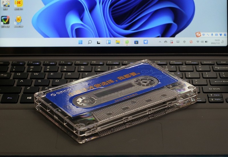 复古设计，磁带造型，奥睿科2.5英寸透明硬盘盒