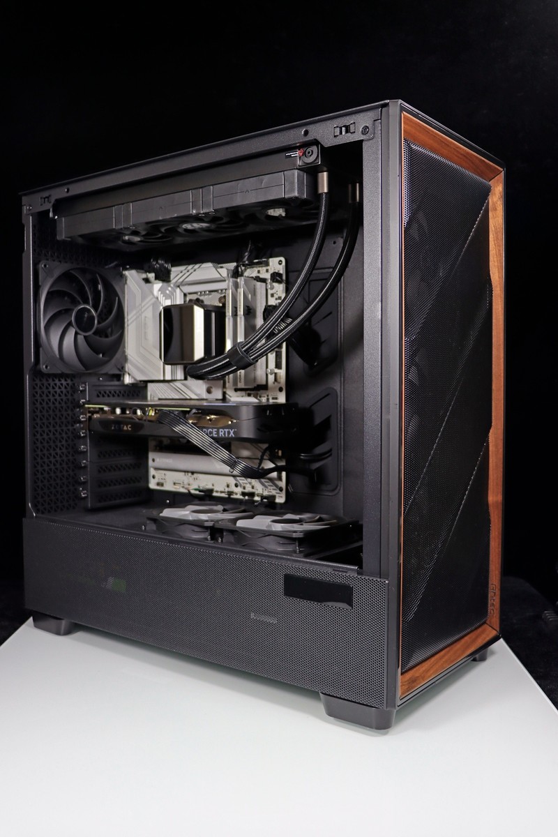 锐龙 9000 好搭档！宏碁掠夺者 炫光星舰 DDR5 6000 C28 16G*2