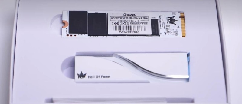 影驰RTX 4080 SUPER金属大师显卡评测：加量还降价，这一波很良心