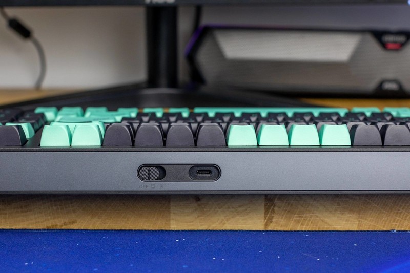 小尺寸、数字键、客制化、带背光，联想拯救者K7机械键盘体验