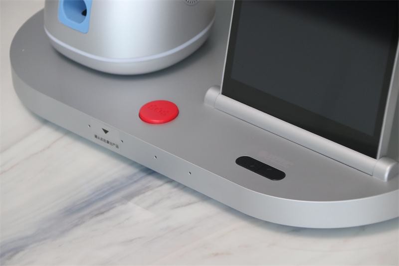 子女远行，老人谁来陪？优得护养老机器人体验，守护夕阳红